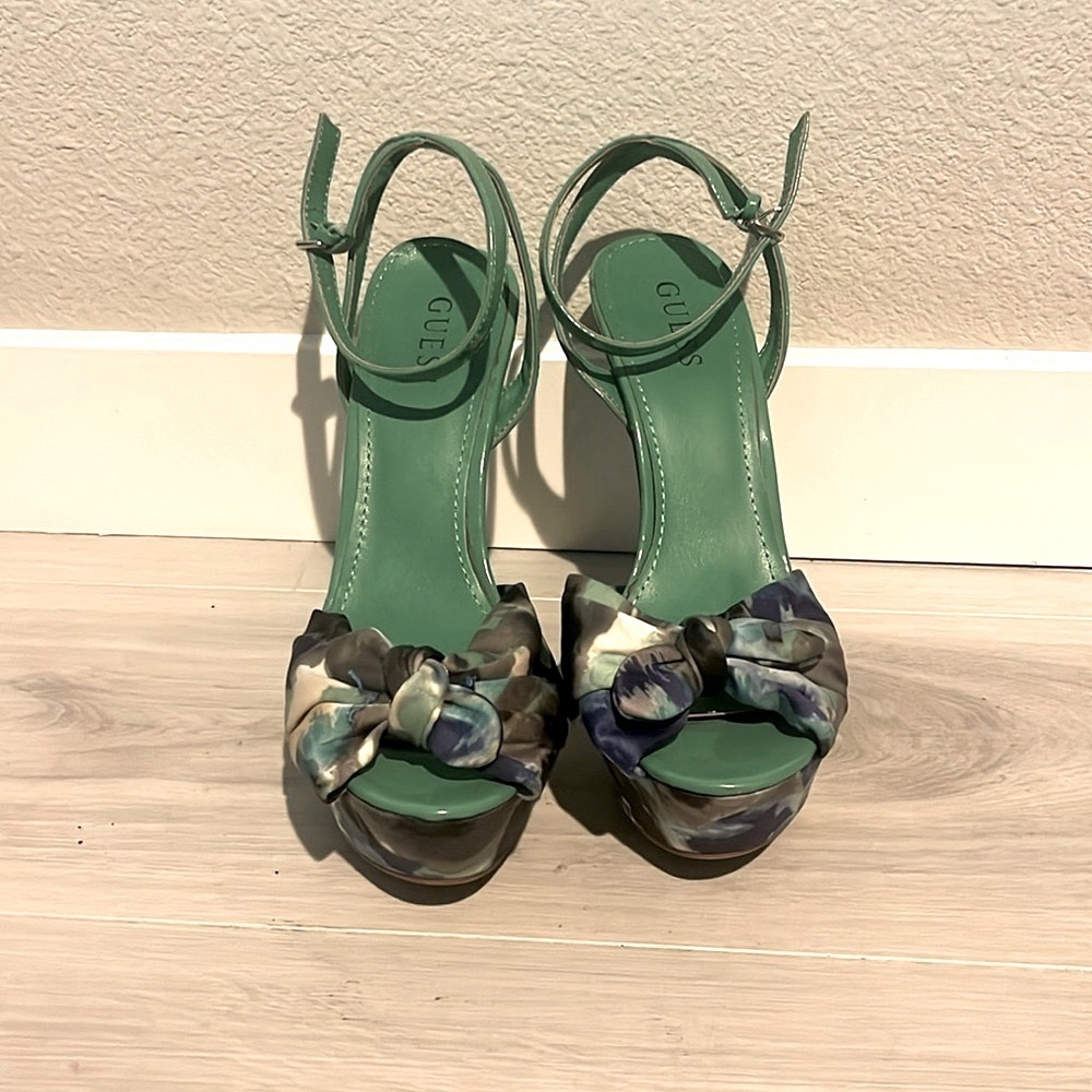 Guess Summer Heels